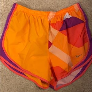 Nike tempo running short